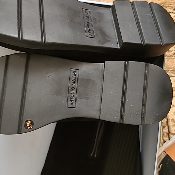 Black sued knee length boots size 8.5 - Picture 4 of 6